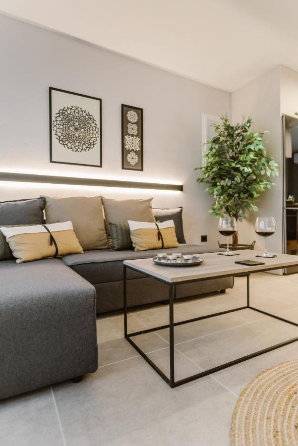Manolis Loft Apartment, Rhodes Town Родос Экстерьер фото